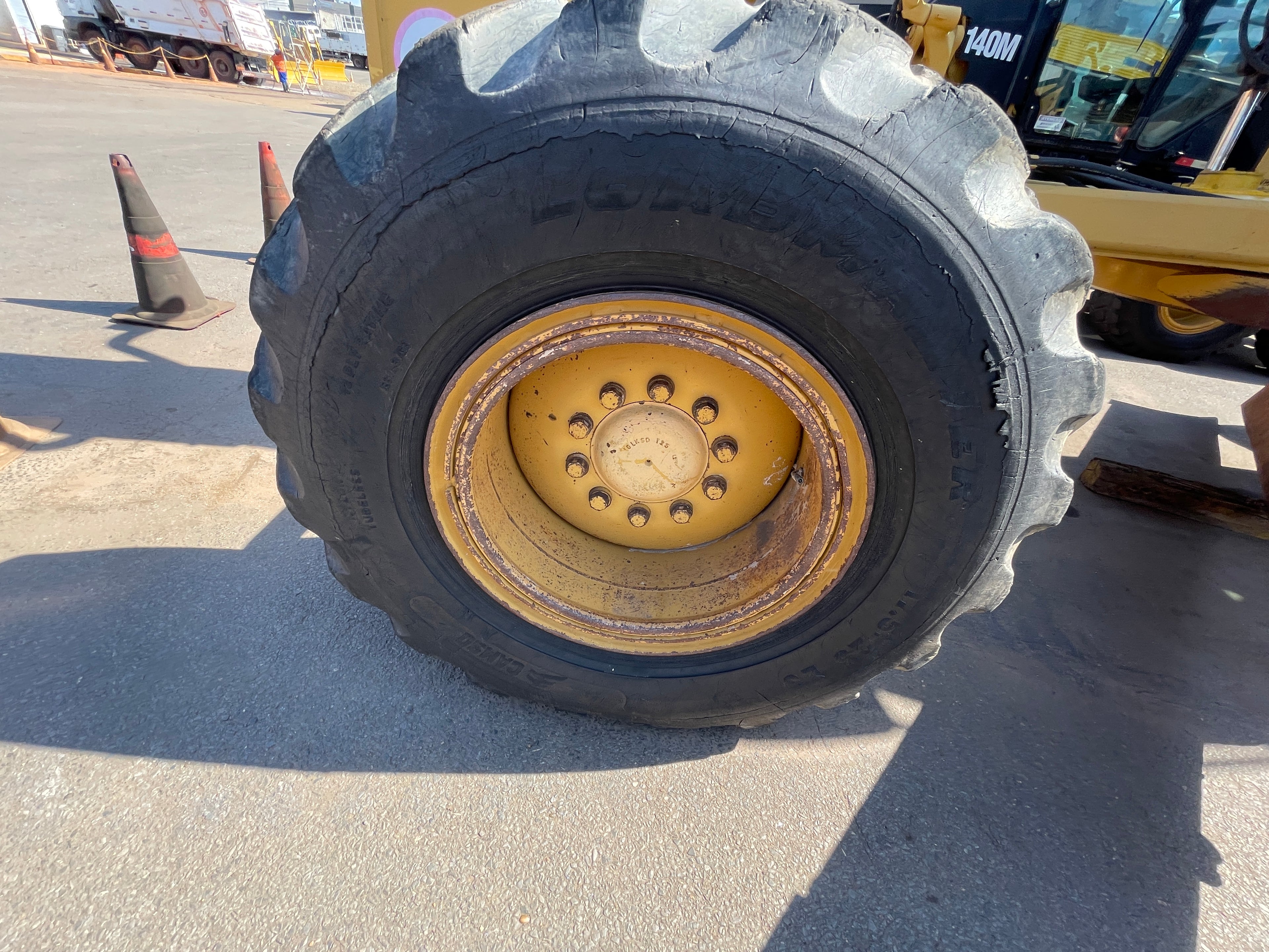 Lot 007 - 2012 Caterpillar 140M