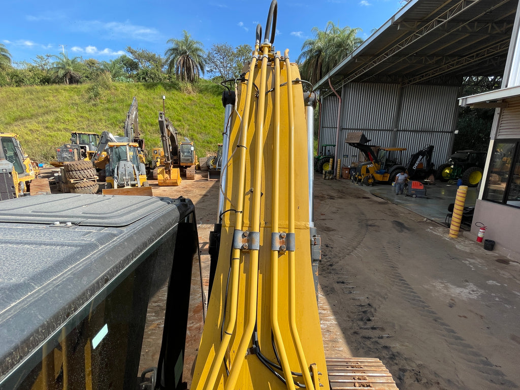 Lot 015 - 2021 Caterpillar 320