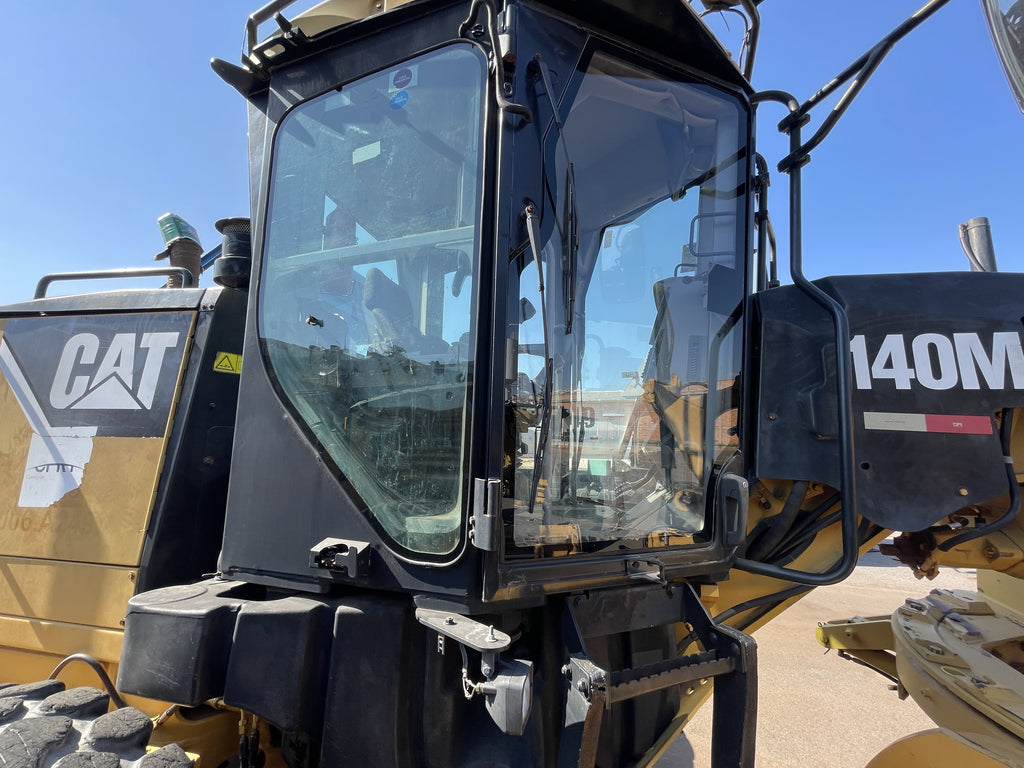 Lot 007 - 2012 Caterpillar 140M