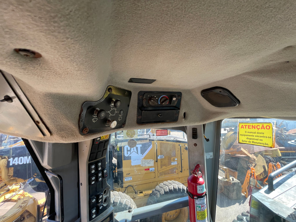 Lot 007 - 2012 Caterpillar 140M
