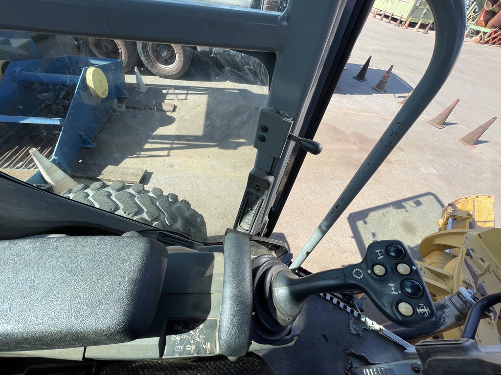 Lot 007 - 2012 Caterpillar 140M