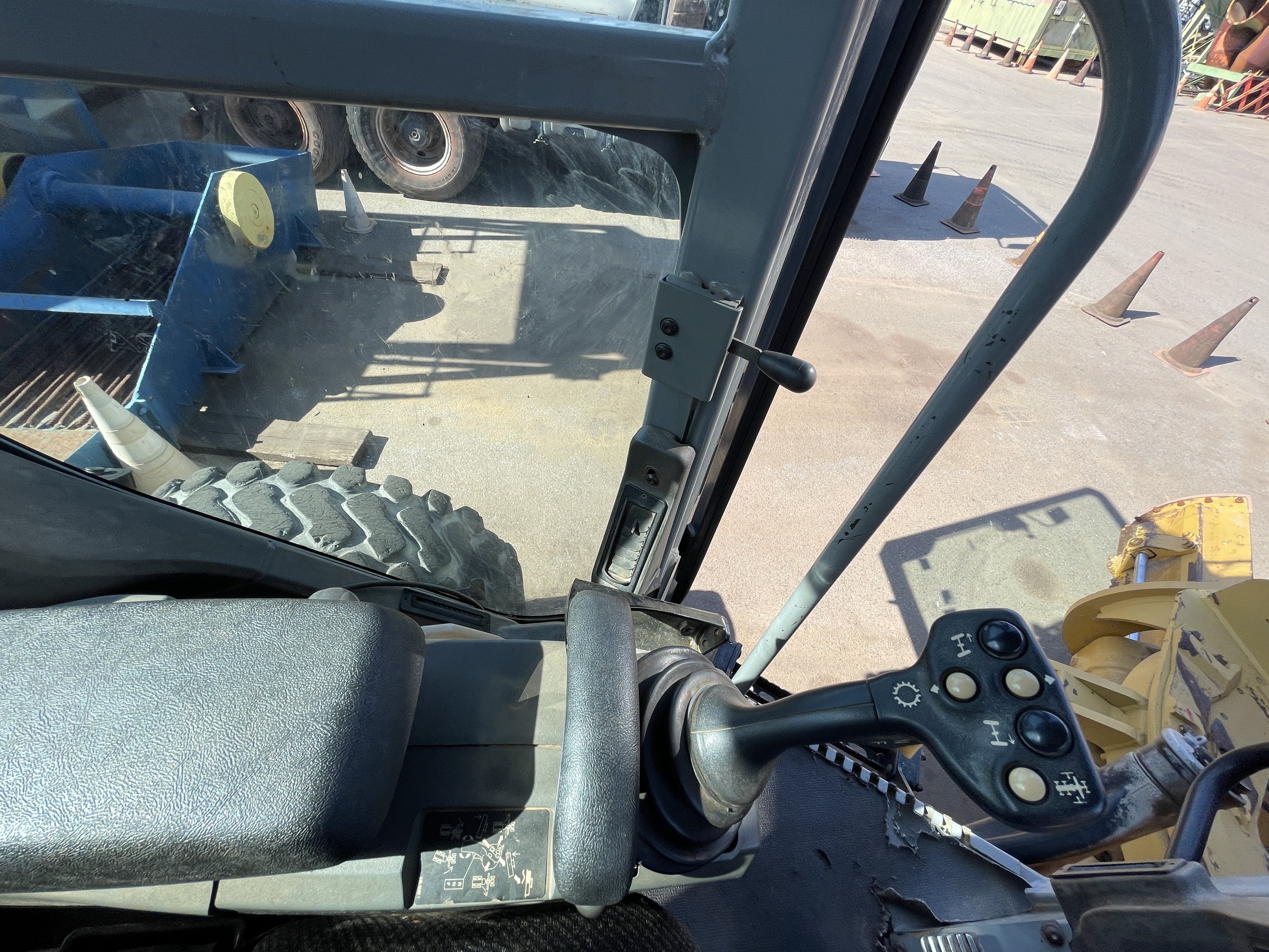 Lot 007 - 2012 Caterpillar 140M