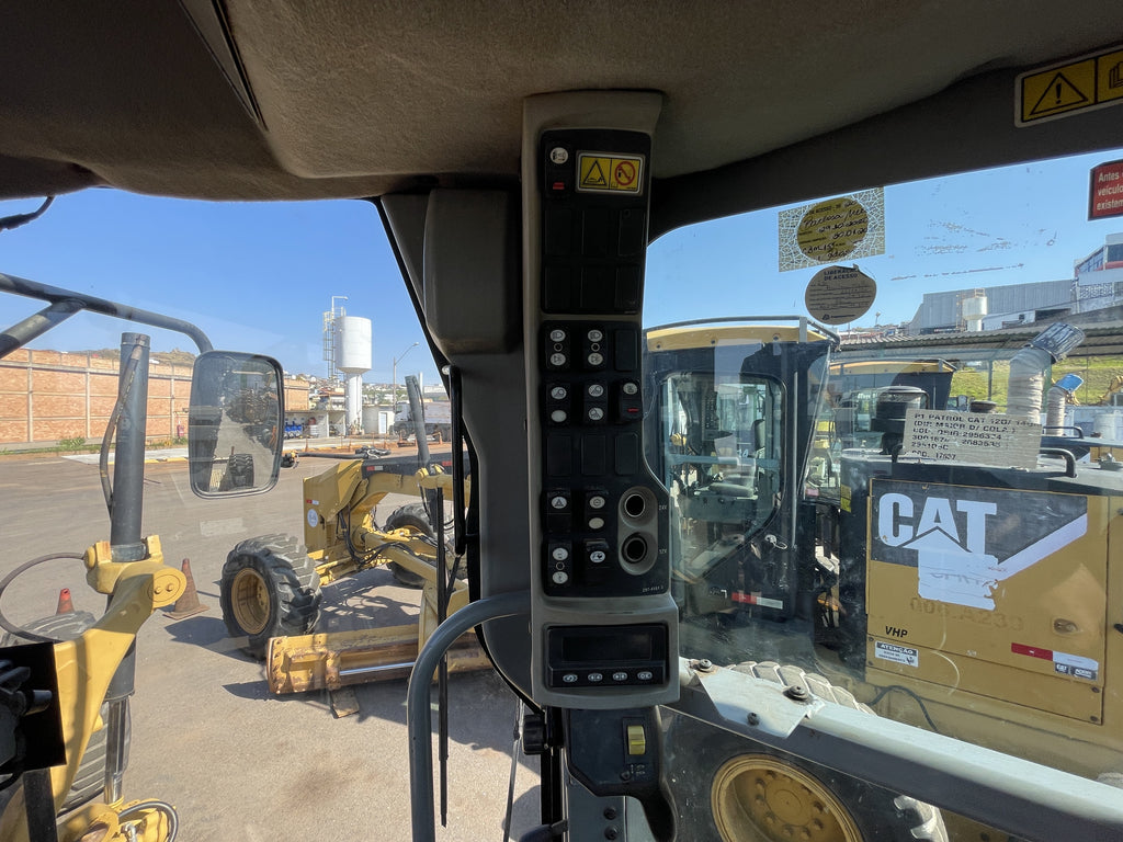 Lot 007 - 2012 Caterpillar 140M