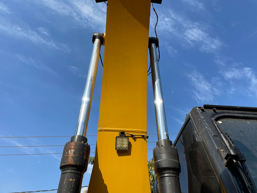 Lot 015 - 2021 Caterpillar 320