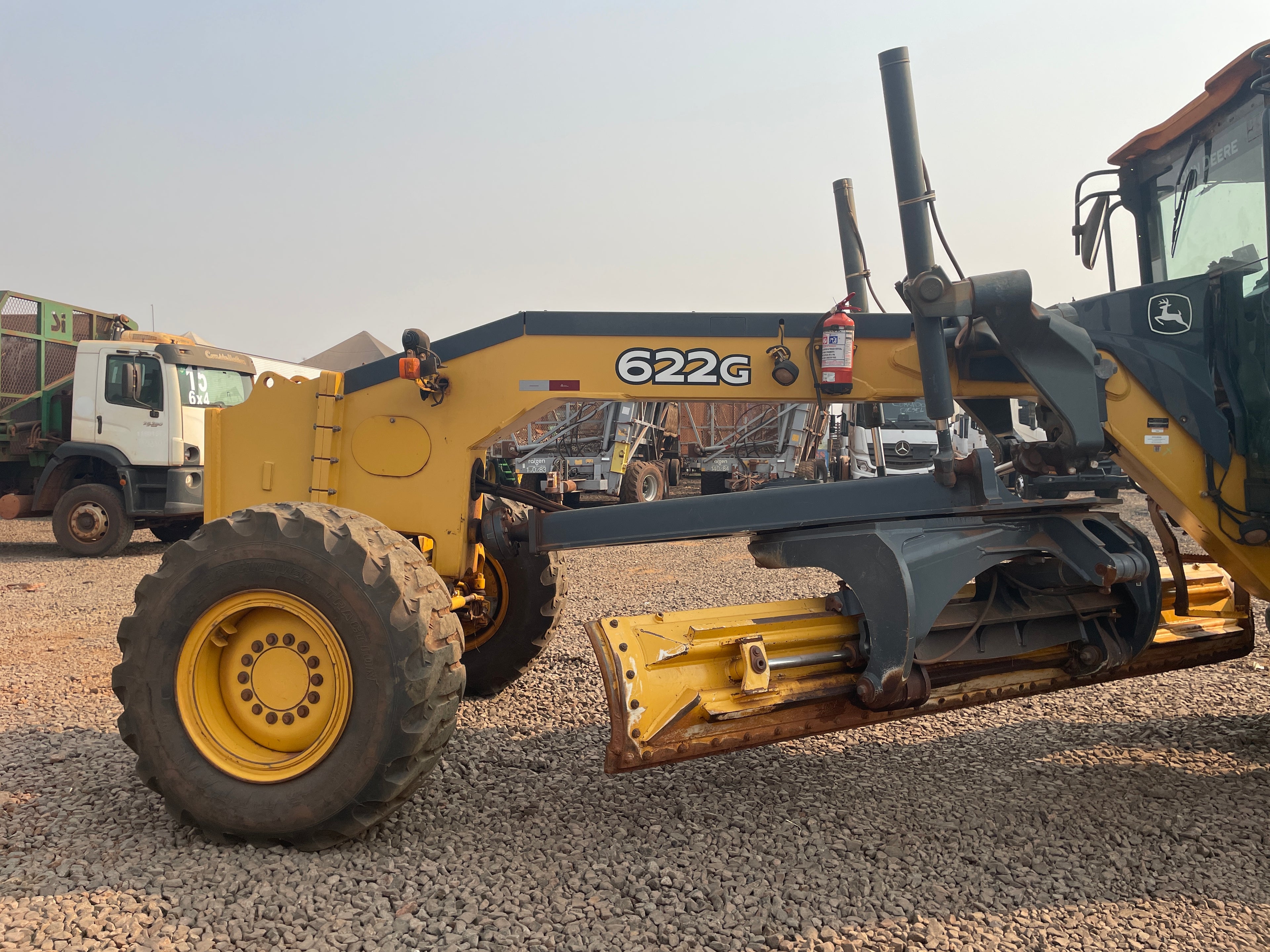Lot 009 - 2019 John Deere 622G