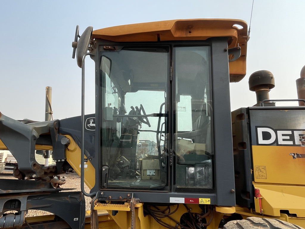 Lot 009 - 2019 John Deere 622G