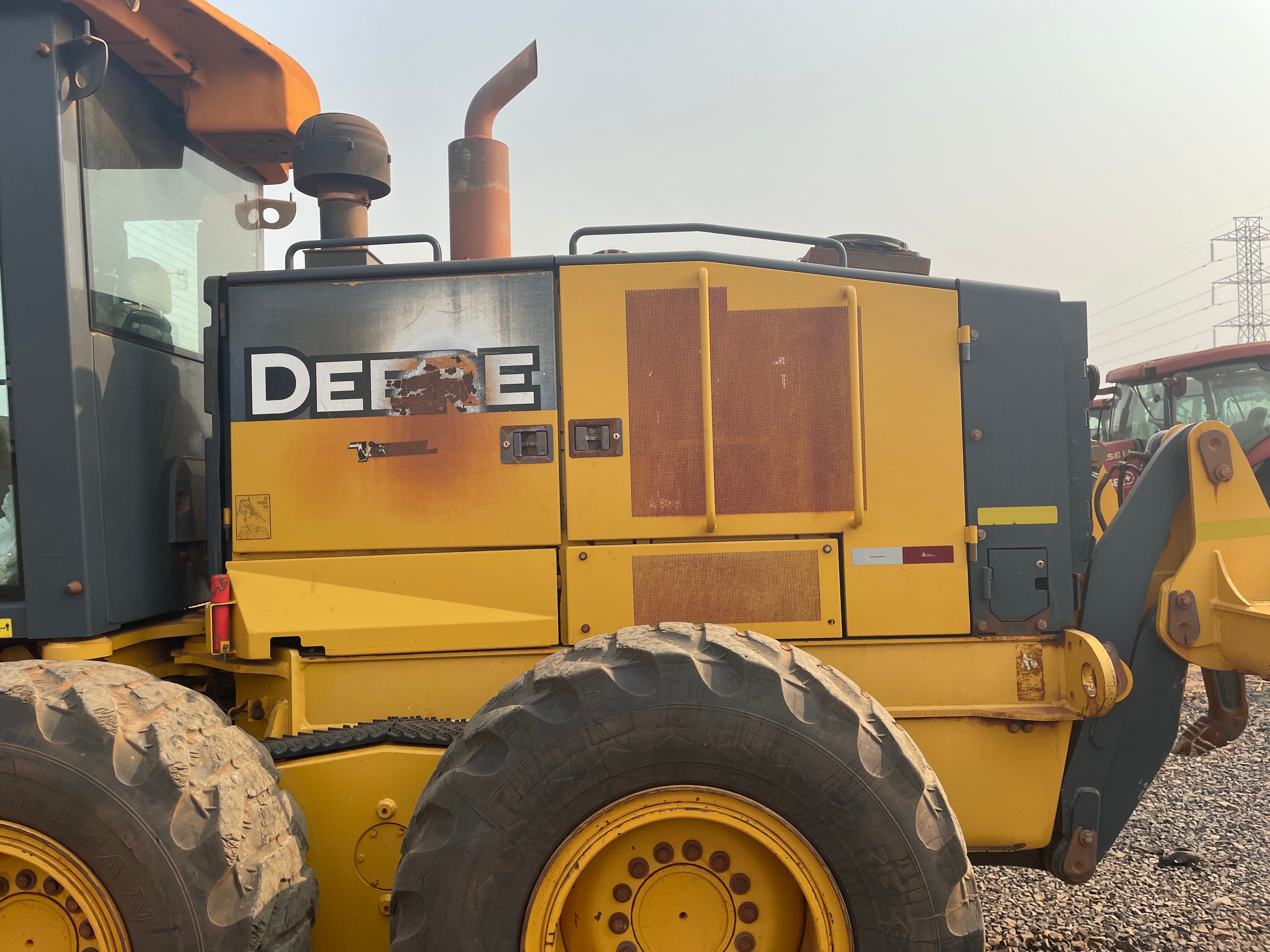 Lot 009 - 2019 John Deere 622G