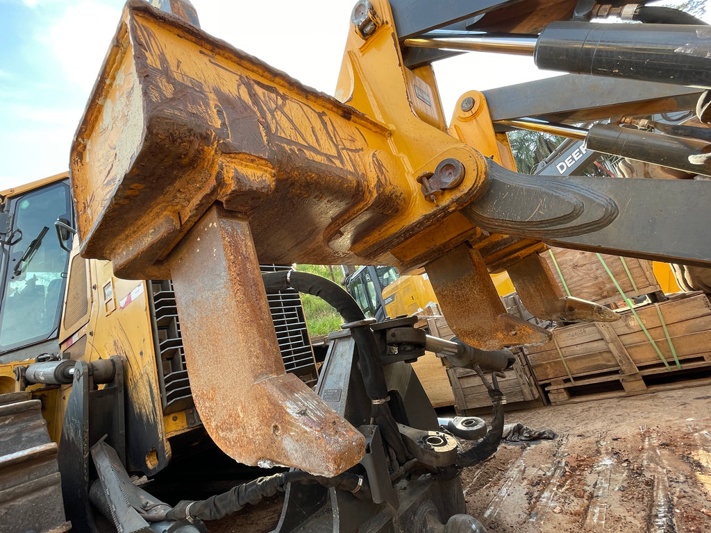 Lot 026 - 2023 John Deere 850J-II