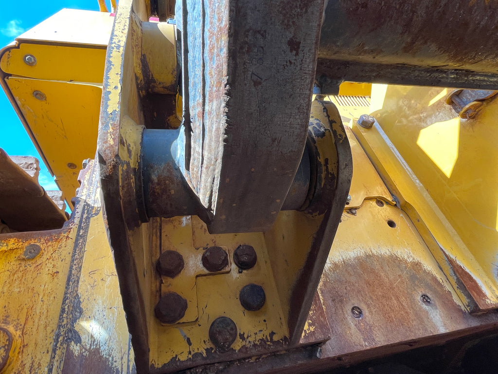 Lot 026 - 2023 John Deere 850J-II