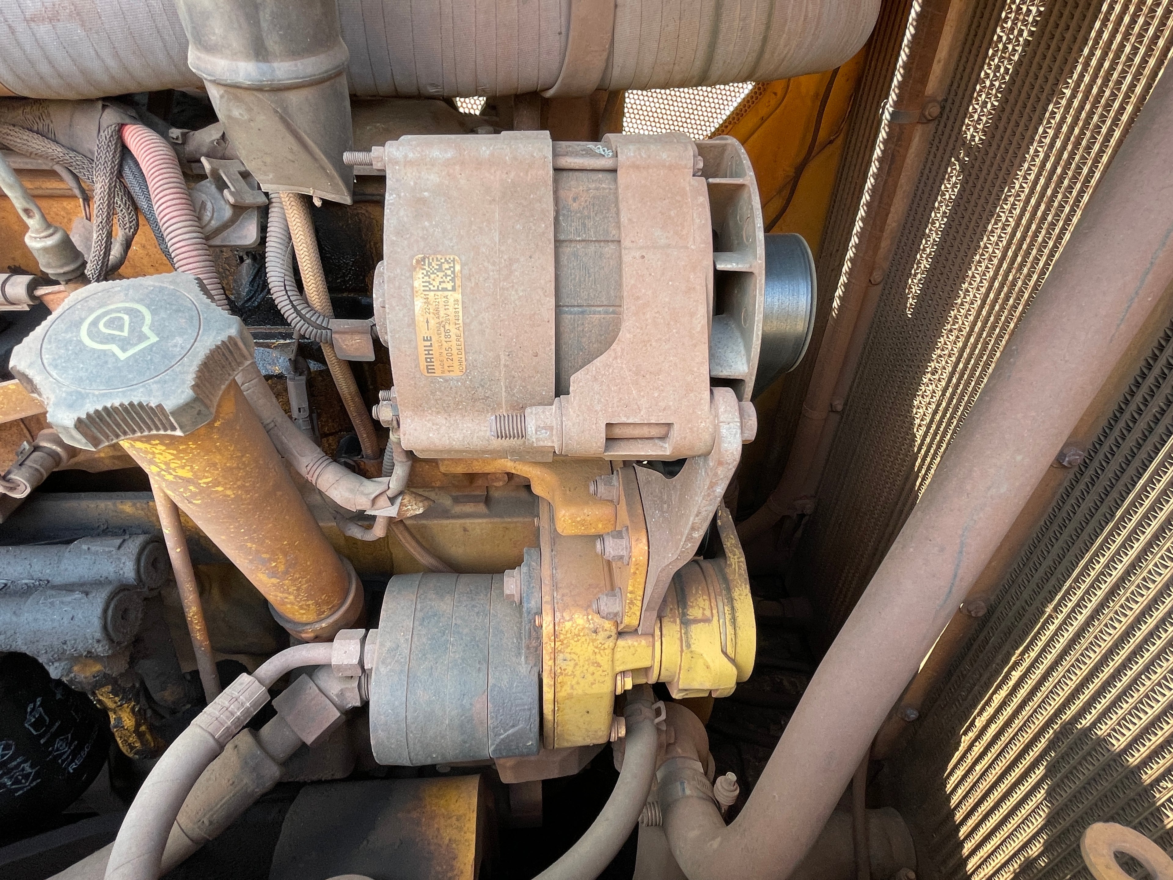 Lot 026 - 2023 John Deere 850J-II