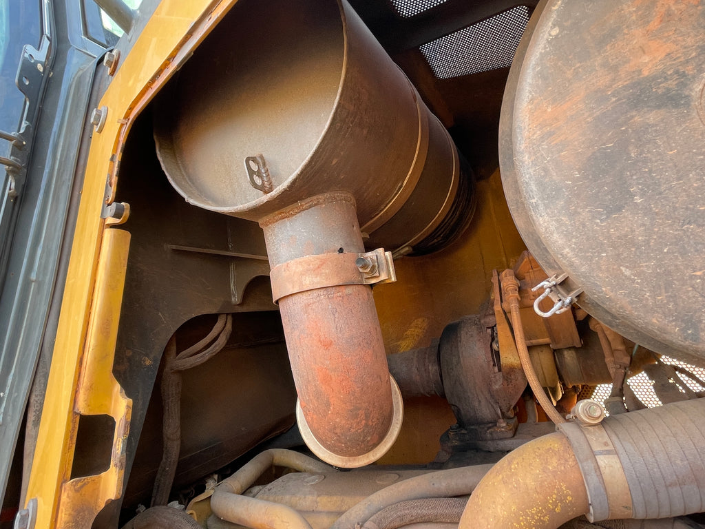 Lot 026 - 2023 John Deere 850J-II