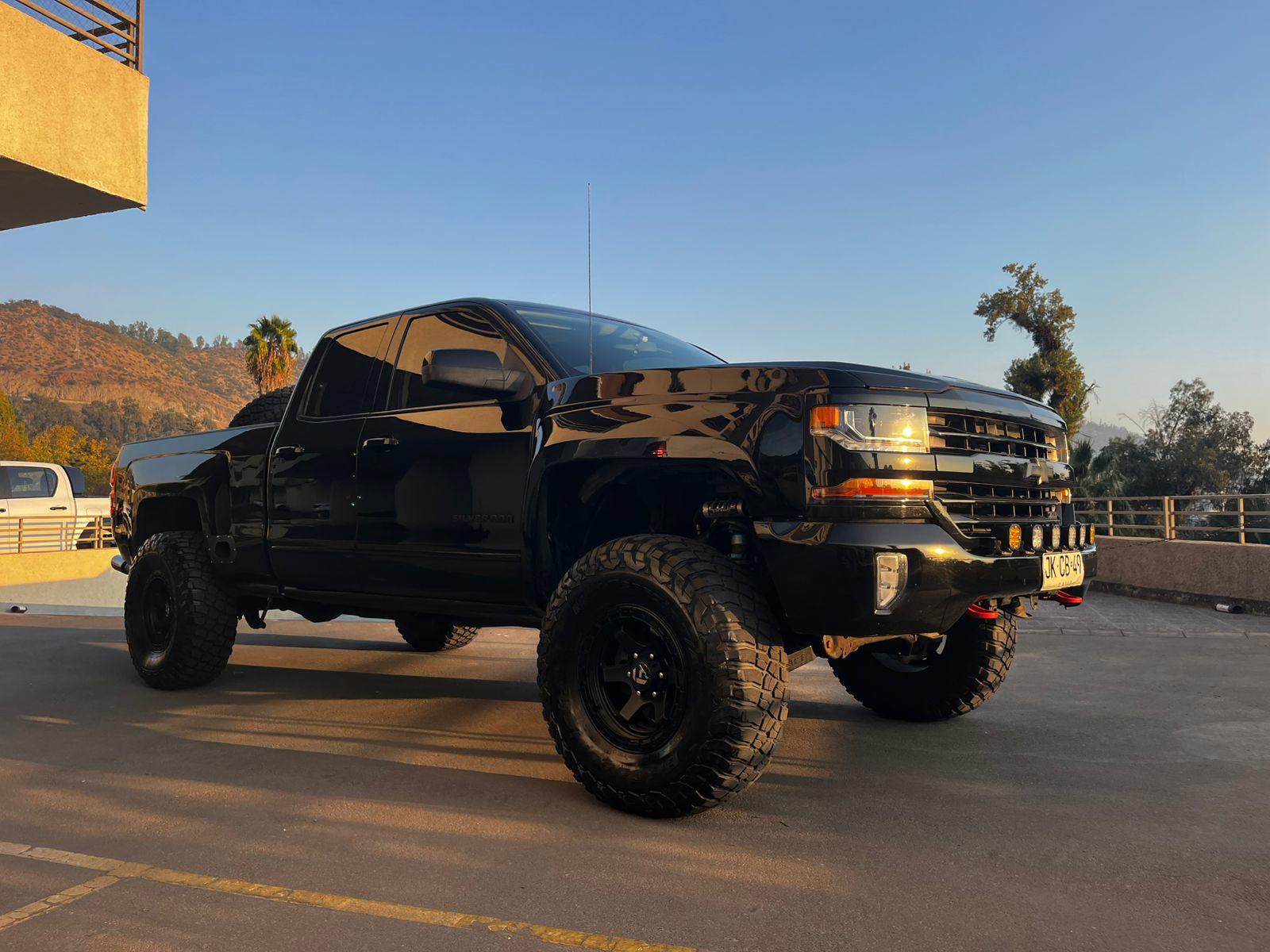 Lot 038 - 2017 CHEVROLET SILVERADO LT EXTENDED CAB 5.3 V8