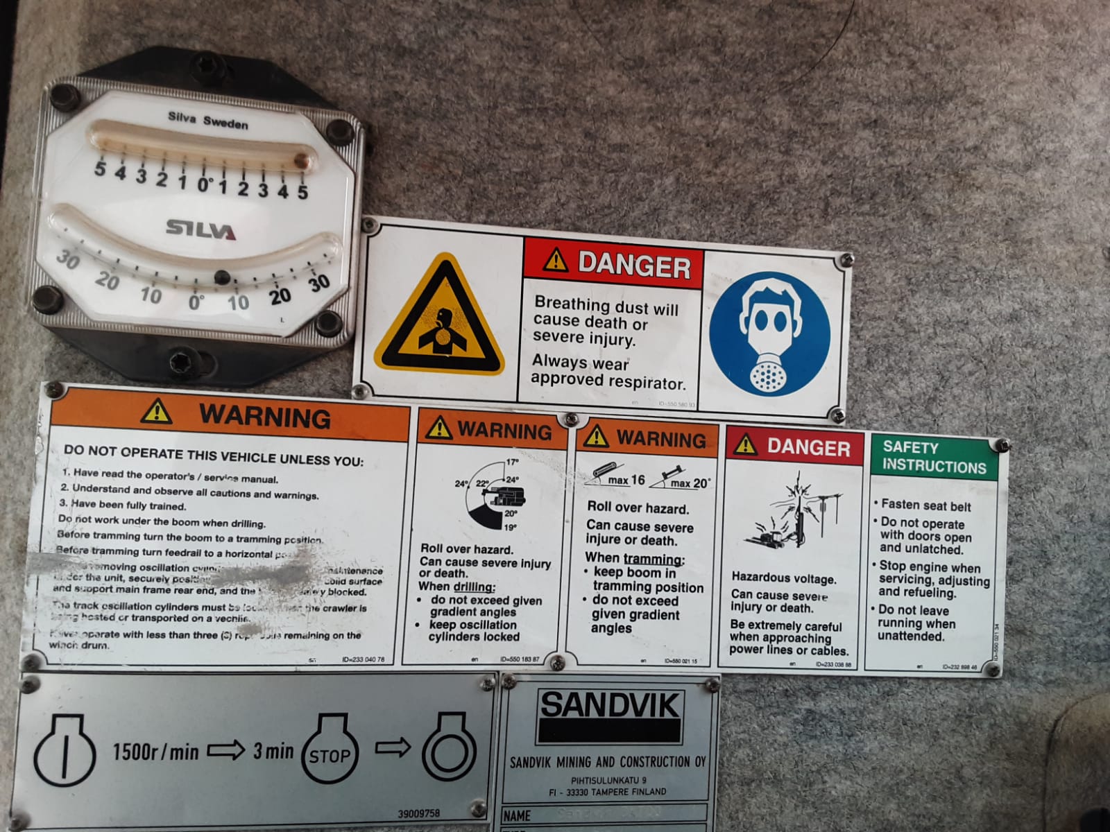 Lot 033 - 2010 SANDVIK DX700