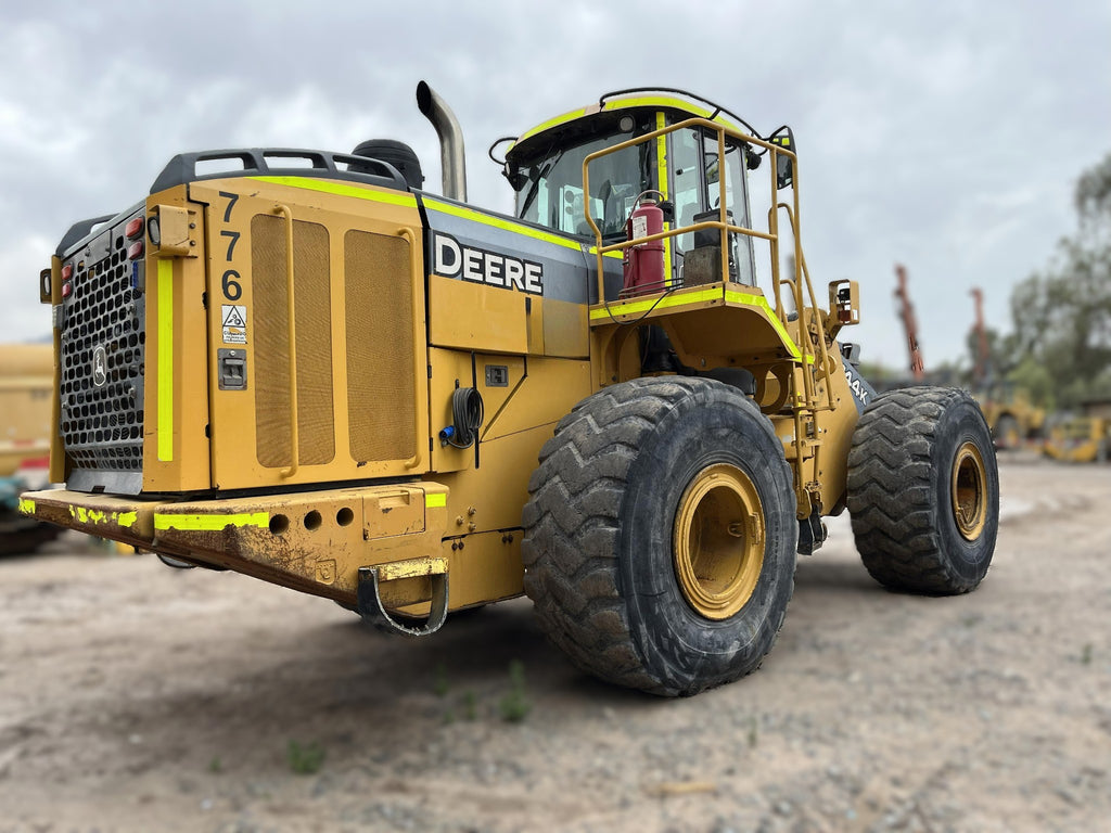 Lot 006 - 2013 John Deere 744K